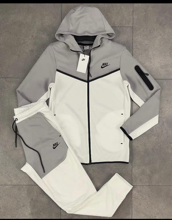 Nike Tech Gray White Set