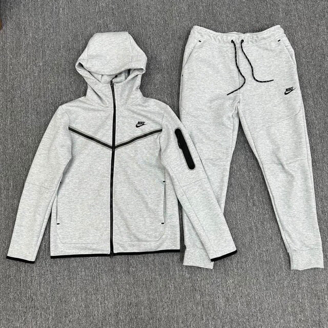 Nike Tech Gray Set