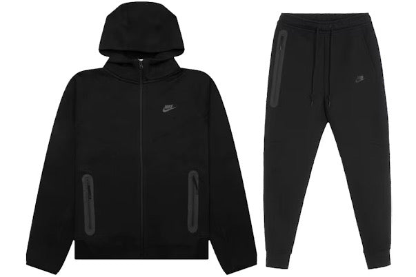 Nike Tech Black Set